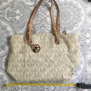 Michael Kors 2 Pocket Tote